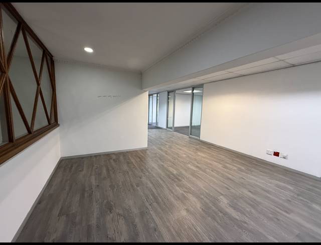 914M² OFFICE TO LET IN RIVIERA